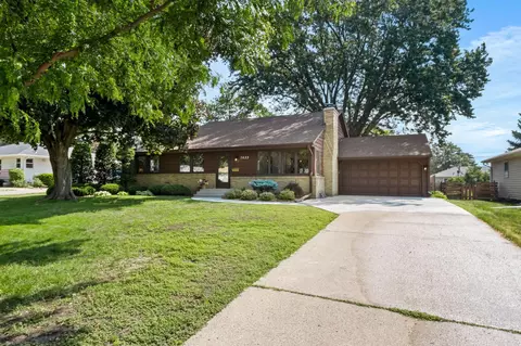7633 Thomas Ave S, Richfield, MN 55423
