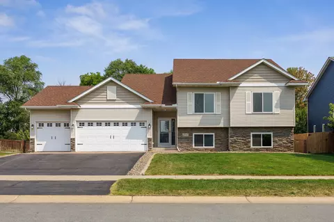 2717 148th St W, Rosemount, MN 55068