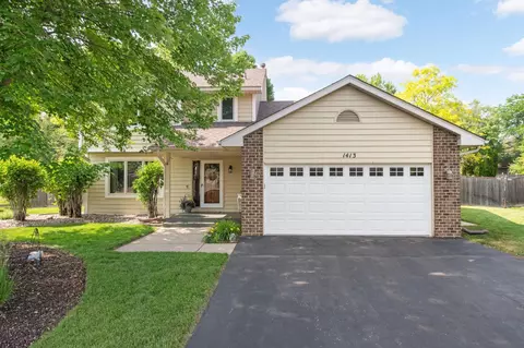 1413 Horseshoe Cir, Eagan, MN 55122