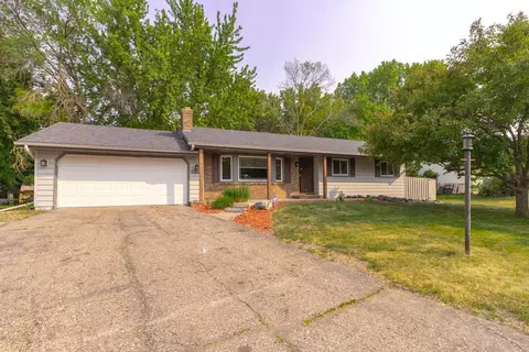 12901 1st Ave S, Burnsville, MN 55337