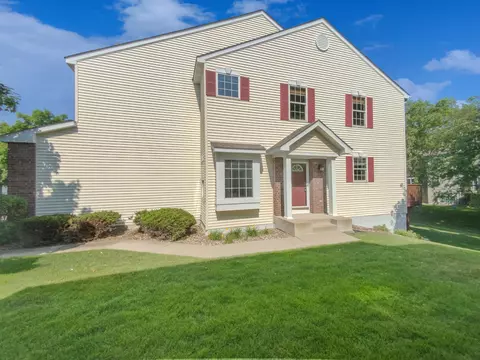 15227 Florist Cir #260, Apple Valley, MN 55124