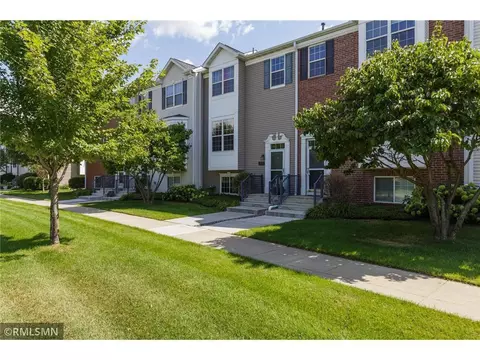 1735 Crossings Blvd, Shakopee, MN 55379