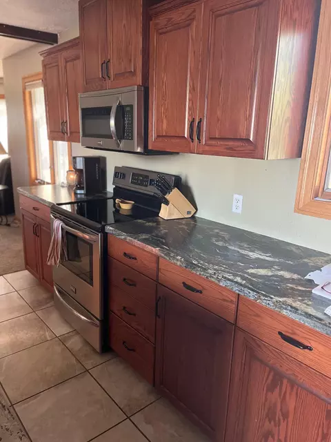 802 4th St, Lyle, MN 55953 photo 7