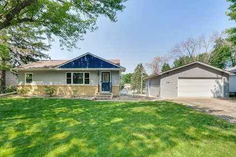 4165 Rahn Rd, Eagan, MN 55122