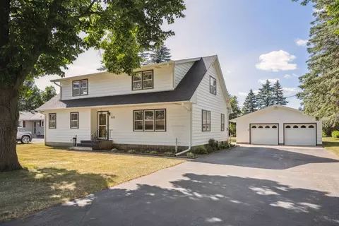 625 Prospect Ct NE, Saint Cloud, MN 56304