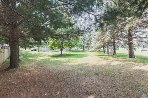 406 Circle Dr, Braham, MN 55006 photo 34