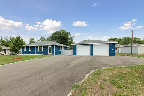 10489 Washington Blvd NE, Blaine, MN 55434