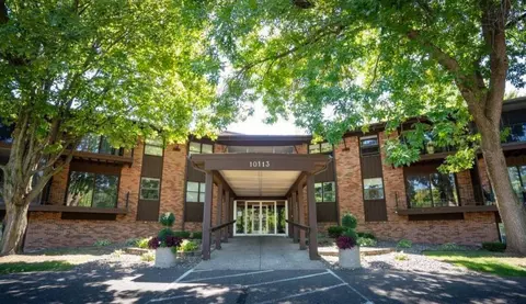 10113 W 34th St #338, Minnetonka, MN 55305