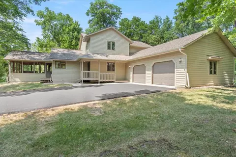 24205 Willow Cir, Nisswa, MN 56468