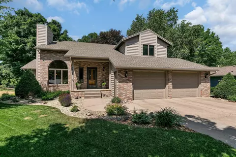 1805 Prairie Hill Rd, Saint Cloud, MN 56301