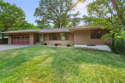 5708 Glen Ave, Minnetonka, MN 55345