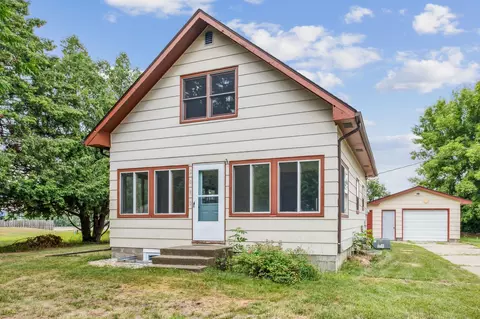 2010 338th Ln NE, Cambridge, MN 55008