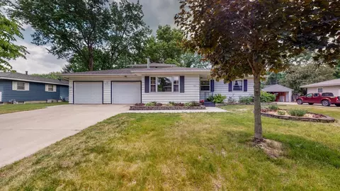 2515 Pearl Ct SE, Rochester, MN 55904