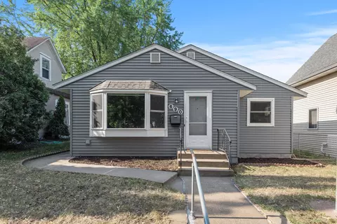 690 Hyacinth Ave E, Saint Paul, MN 55106