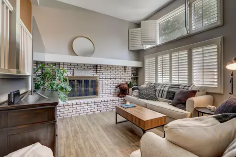 7351 W Franklin Ave, Saint Louis Park, MN 55426
