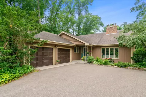1407 Wachtler Ave, Mendota Heights, MN 55118
