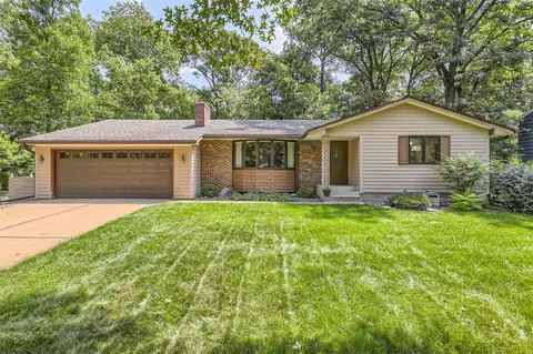 4850 Nottingham Pl, Shoreview, MN 55126