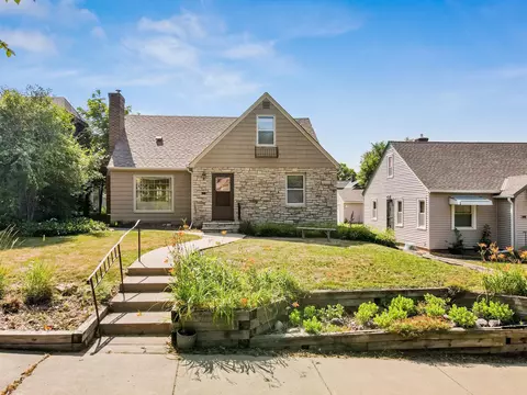 1005 Upton Ave N, Minneapolis, MN 55411