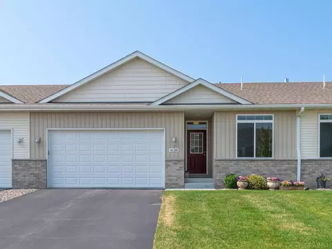 4138 Blakewood Dr, Shakopee, MN 55379