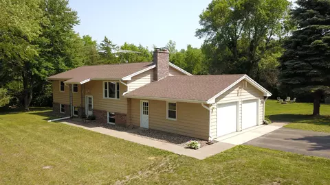 537 Frances Ave, Hudson, WI 54016