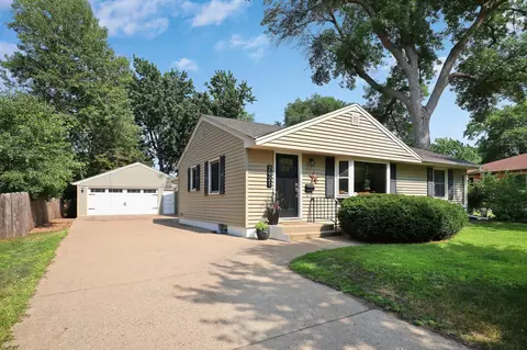 2921 Washburn Cir, Richfield, MN 55423