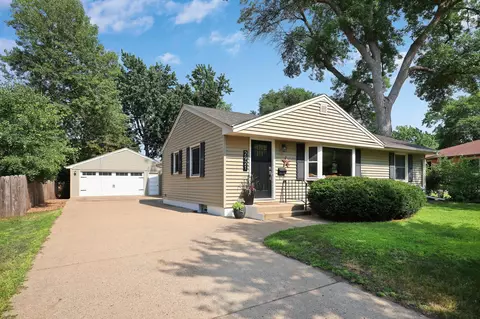 2921 Washburn Cir, Richfield, MN 55423