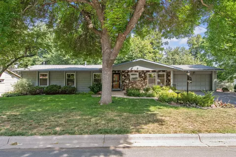 3204 Barbara Ln, Burnsville, MN 55337