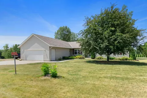 n5673 1190th Street, Prescott, WI 54021