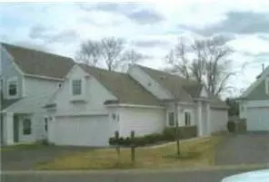 128 Christenson Ct NE, Fridley, MN 55432