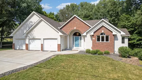 1101 Mcknight Rd S, Saint Paul, MN 55119