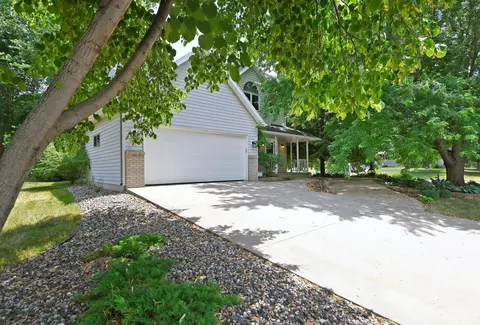 2100 4th St NE, Waseca, MN 56093
