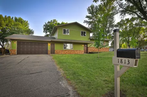 1813 16th St NW, Faribault, MN 55021