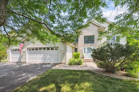 8108 Orchid Ln N, Maple Grove, MN 55311