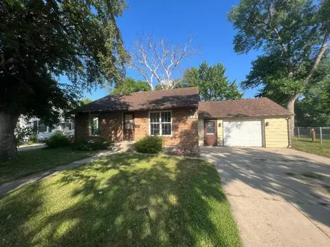 575 Clark St NE, Hutchinson, MN 55350