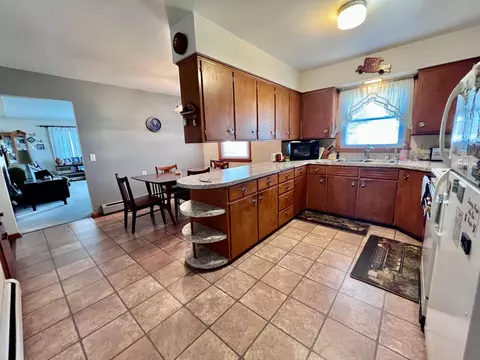 512 3rd Ave NW, Spring Grove, MN 55974 photo 5