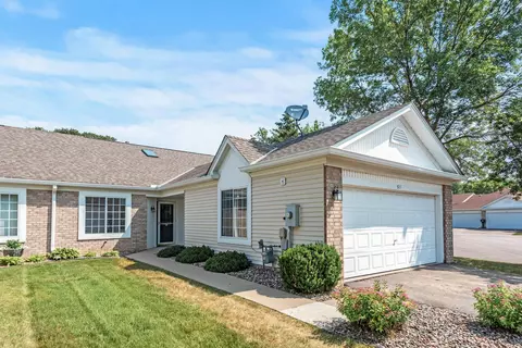 511 Markgrafs Lake Alcove, Woodbury, MN 55129