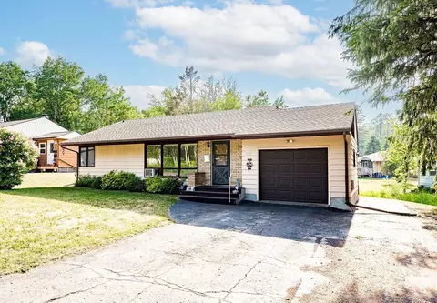 105 S Robin Ave, Duluth, MN 55811