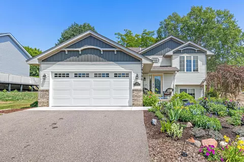 9396 Preserve Trl, Woodbury, MN 55125