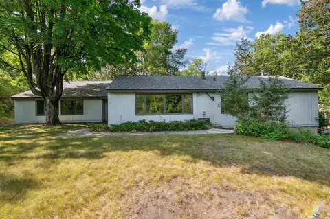 10804 Glen Wilding Ln, Bloomington, MN 55431