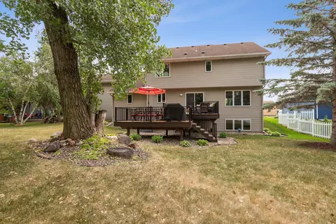 527 Red Pine Ln, Eagan, MN 55123 photo 31