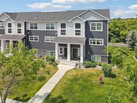 1392 Romeo Ct #133, Chaska, MN 55318