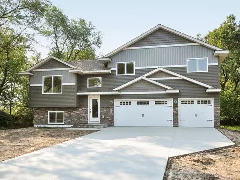 20 N Fitzgerald Ave, Rush City, MN 55069