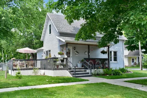 611 E Park St, Rushford, MN 55971