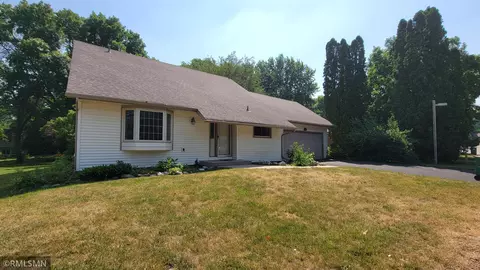 110113 Arboretum Way, Chaska, MN 55318