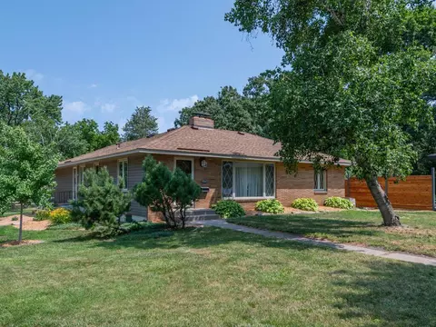 1320 W 73rd St, Richfield, MN 55423