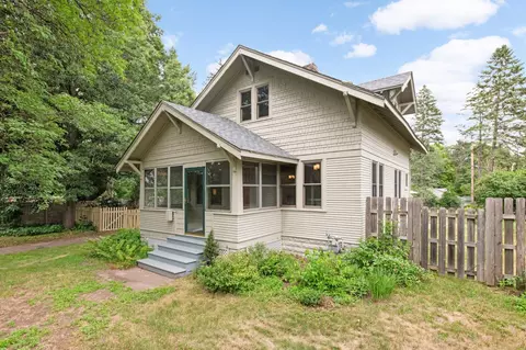 1452 Victoria St N, Saint Paul, MN 55117