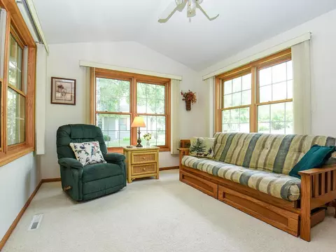3486 Trails End Rd, Eagan, MN 55123 photo 3
