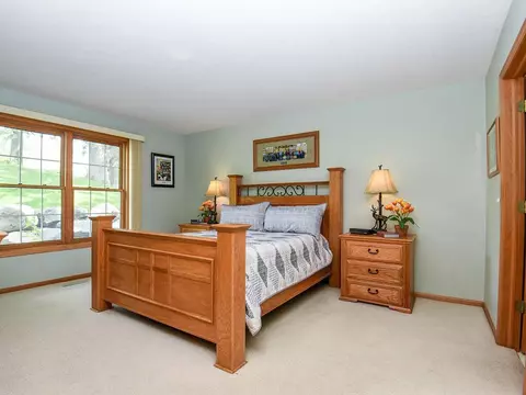 3486 Trails End Rd, Eagan, MN 55123 photo 5