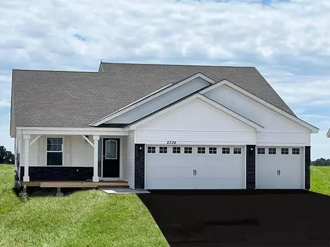 2339 Aragon Dr, Shakopee, MN 55379