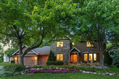1960 Woodstone Ln, Victoria, MN 55386